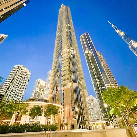 Downtown Luxury - Stunning Burj Khalifa & Sea View - 5 Minutes Walk To Dubai Mall ภายนอก รูปภาพ