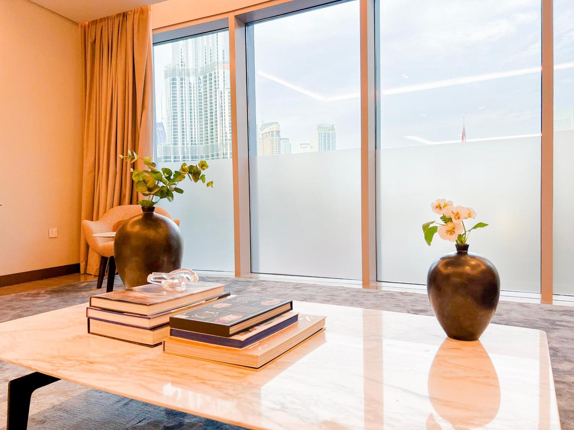 Downtown Luxury - Stunning Burj Khalifa & Sea View - 5 Minutes Walk To Dubai Mall ภายนอก รูปภาพ