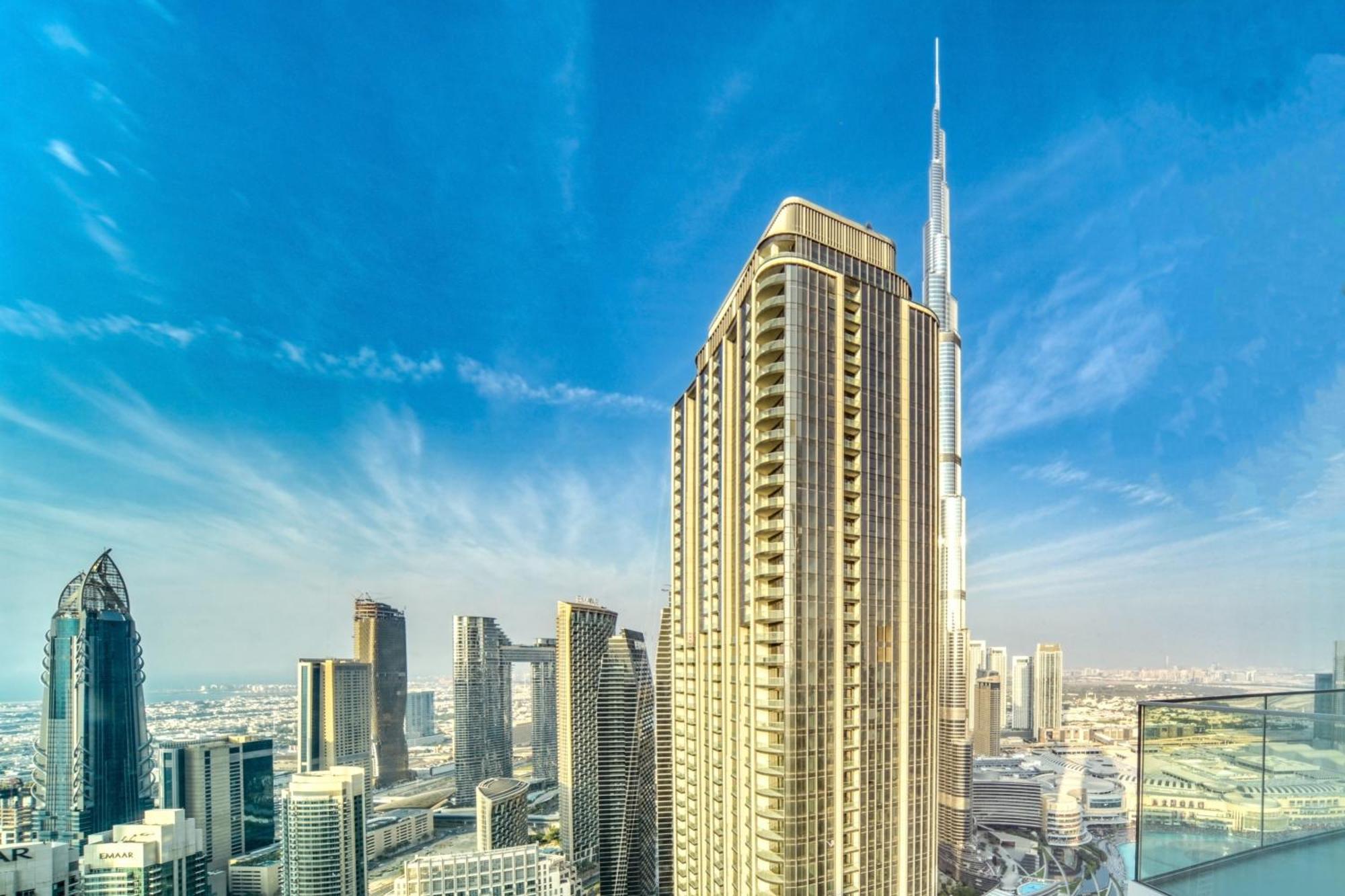 Downtown Luxury - Stunning Burj Khalifa & Sea View - 5 Minutes Walk To Dubai Mall ภายนอก รูปภาพ